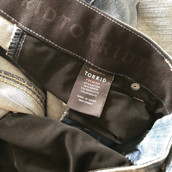 Torrid Bombshell Skinny Jean Premium Light Wash - Picture 8 of 11